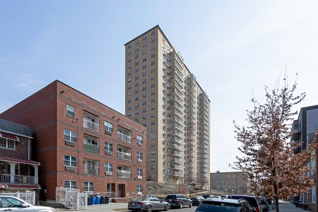 Lind-Ric Apartments in Bronx, NY - Building Photo - Building Photo