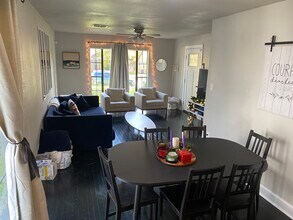 3617 Sanger Ave in Waco, TX - Foto de edificio - Building Photo