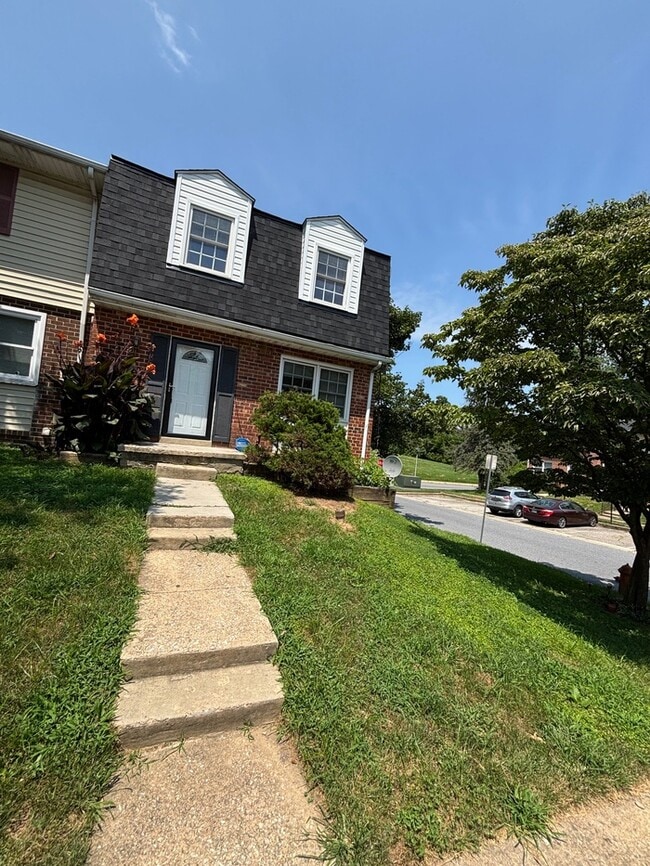 400 Falling Spring Ct