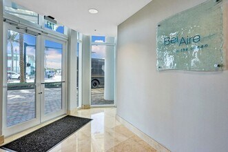 6515 Collins Ave, Unit 1807 in Miami, FL - Building Photo - Building Photo