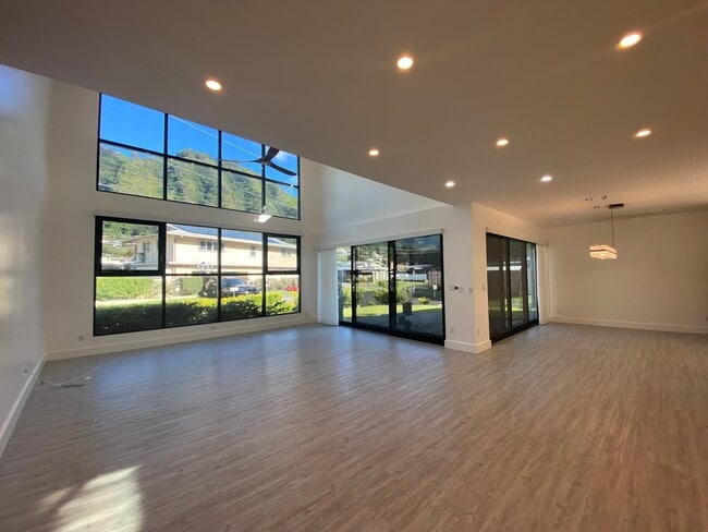 property at 3238 Pawaina St