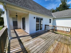 312 Abbey Ct in Aylett, VA - Foto de edificio - Building Photo