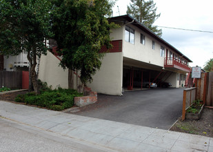 271-281 Curtner Ave in Palo Alto, CA - Building Photo - Building Photo