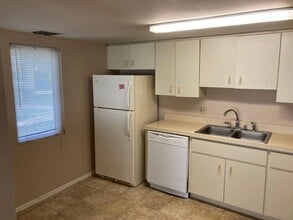 8229 Fairways Cir in Ocala, FL - Building Photo - Building Photo