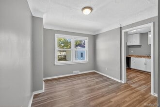 20216 Regent Dr in Detroit, MI - Building Photo - Building Photo