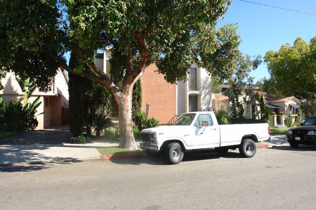 El Dorado Apartments in Glendale, CA - Building Photo - Building Photo