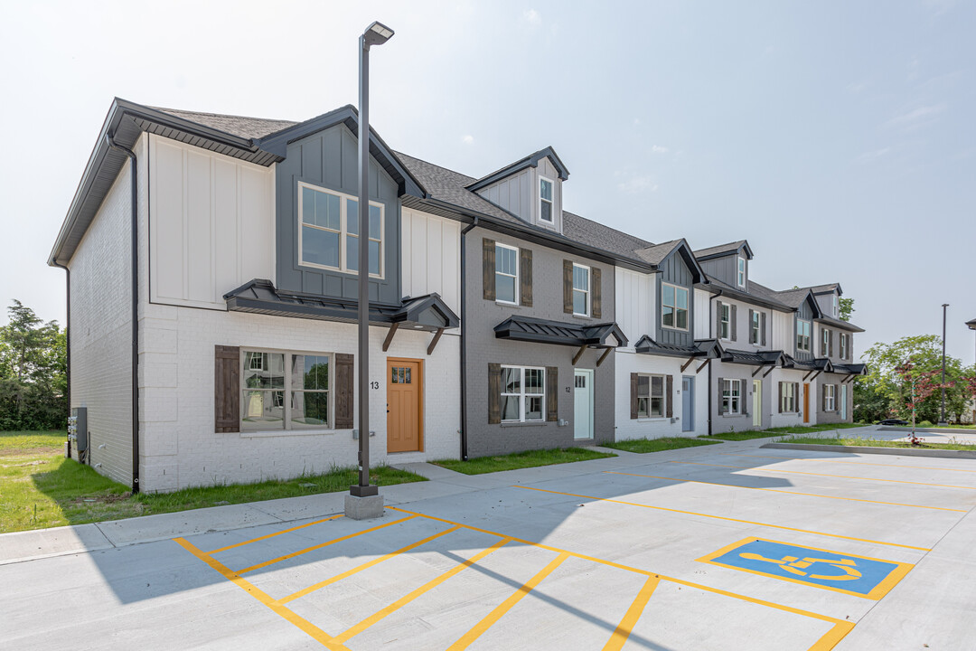 Cedar City Townhomes in Lebanon, TN - Building Photo