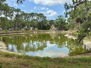 4409 Longmeadow in Sarasota, FL - Building Photo - Building Photo