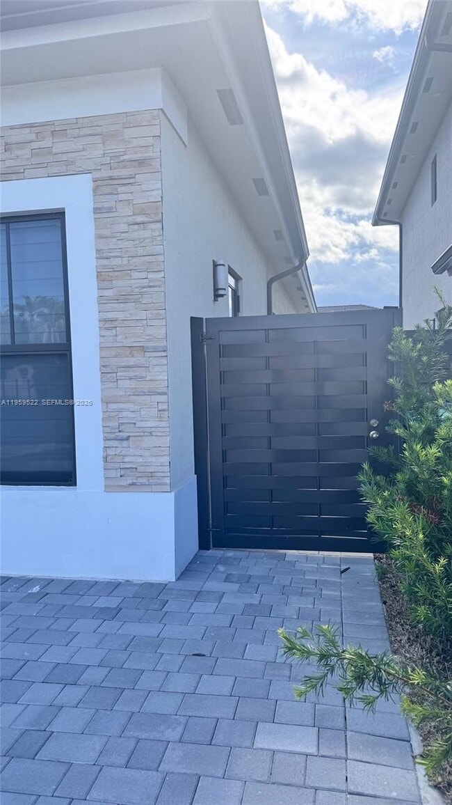 1820 SW 144th Ave in Miami, FL - Building Photo - Building Photo