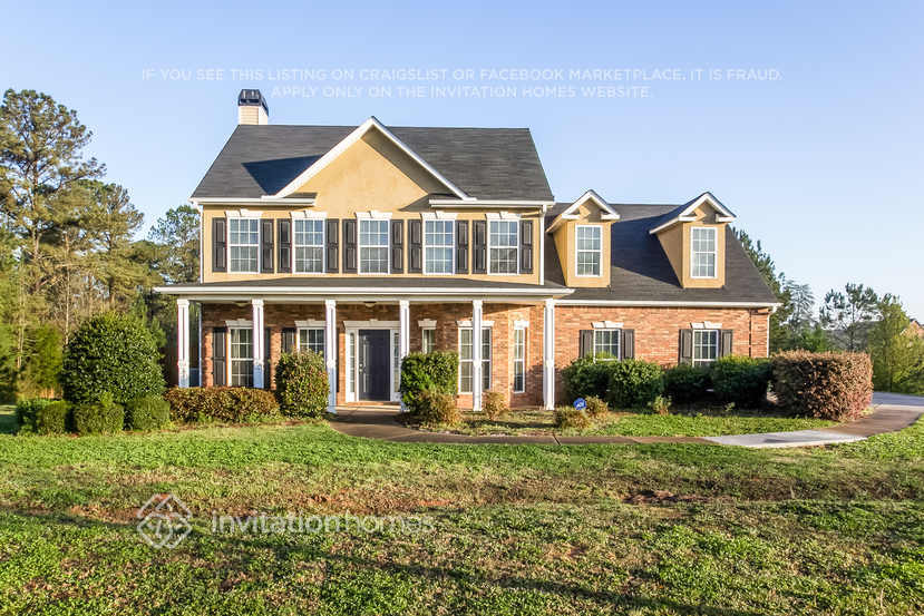 225 Hedgewood Dr in Hampton, GA - Building Photo