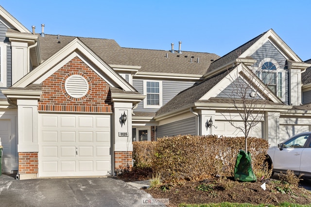 property at 1125 Talbots Ln