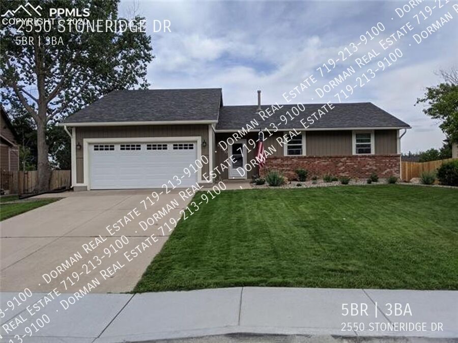 2550 Stoneridge Dr in Colorado Springs, CO - Building Photo