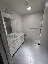 858-864 Ponderosa St in Orange, CA - Foto de edificio - Building Photo