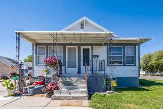 900 15th Ave in Sidney, NE - Foto de edificio - Building Photo