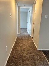 109 Scarborough Ct in Chesterton, IN - Foto de edificio - Building Photo