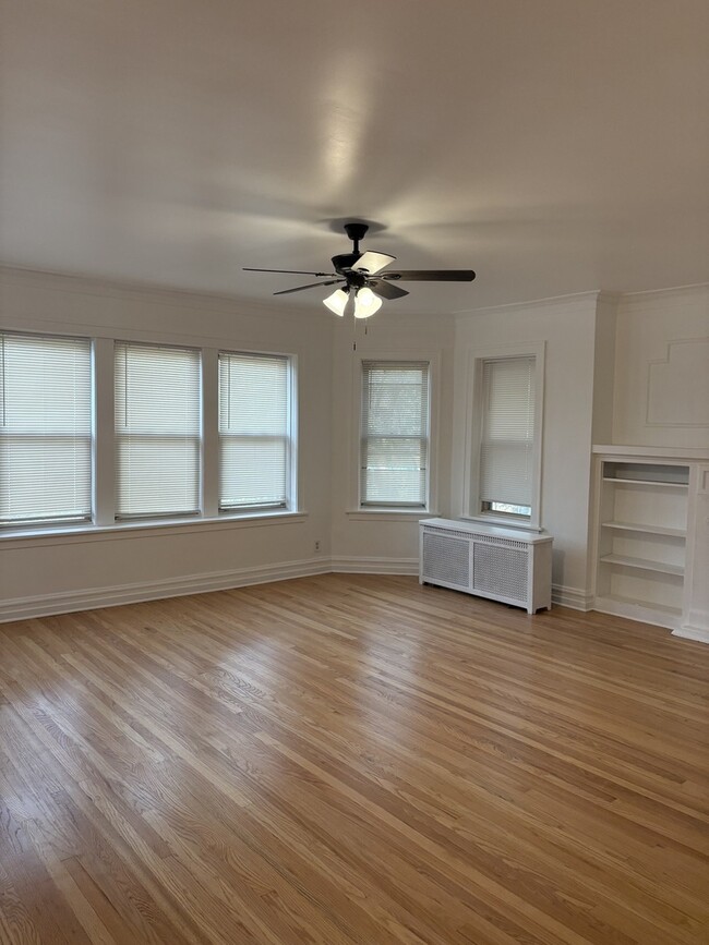 7635 S Yates Blvd in Chicago, IL - Building Photo - Building Photo