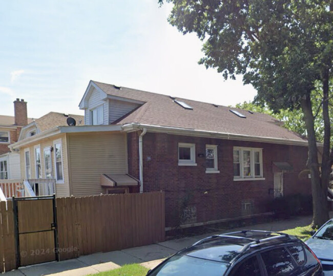 5458 W Addison St in Chicago, IL - Building Photo - Building Photo