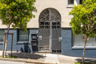1501 Taylor St in San Francisco, CA - Foto de edificio - Building Photo