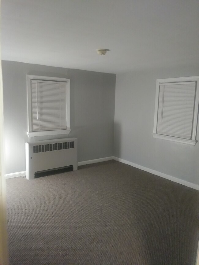 296 York Rd in Warminster, PA - Building Photo - Building Photo
