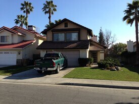 8205 Fawn St in Bakersfield, CA - Building Photo