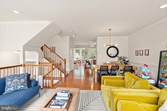 12922 Starters Ln in Fairfax, VA - Building Photo - Building Photo