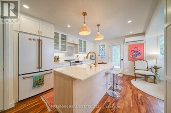 302 Evelyn Ave in Toronto, ON - Building Photo - Building Photo