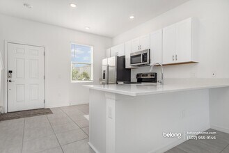 2037 Viewfinder St in Kissimmee, FL - Building Photo - Building Photo