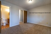 623 Willow Creek Ct photo'