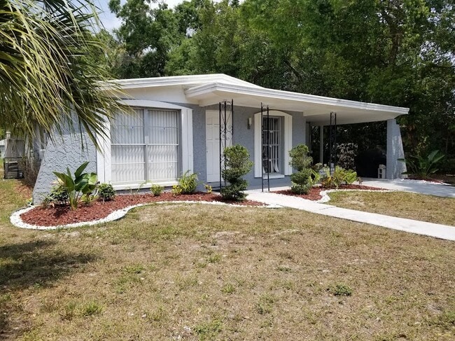 property at 1005 W Grace St
