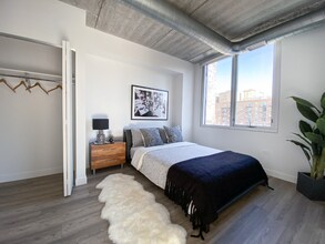 750 W Sheridan Rd in Chicago, IL - Building Photo - Building Photo