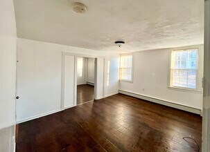 115 Summer St, Unit UNIT 1 in North Brookfield, MA - Building Photo - Building Photo