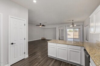 15118 N 138th Ln in Surprise, AZ - Building Photo - Building Photo