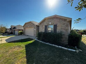 5413 Stone Meadow Ln in Fort Worth, TX - Building Photo - Building Photo