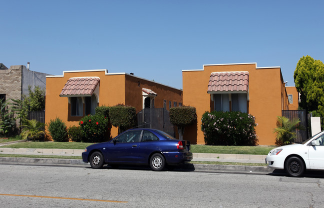 6718 Malabar St in Huntington Park, CA - Building Photo - Building Photo