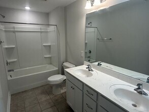 621 Ressler St in Holly Springs, NC - Building Photo - Building Photo