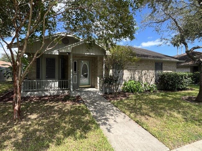 property at 2930 River Crest Rd