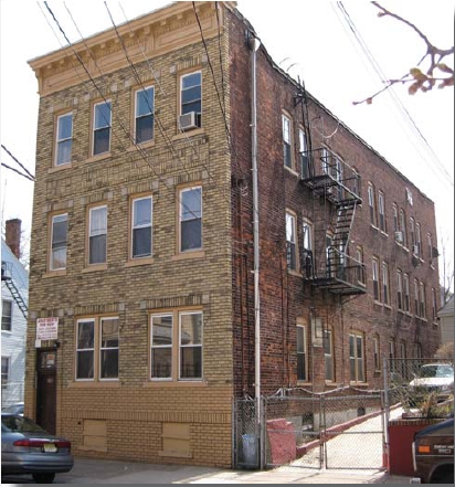 102-104 12th Ave in Paterson, NJ - Building Photo