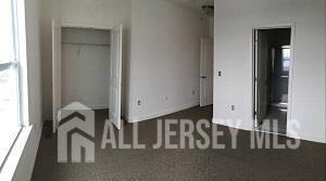 129 Gawron Ct in Sayreville, NJ - Building Photo - Building Photo