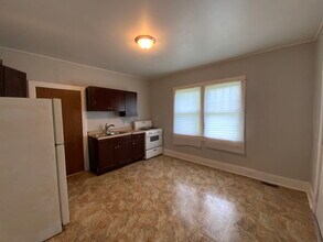 19 S Collett St in Danville, IL - Building Photo - Building Photo