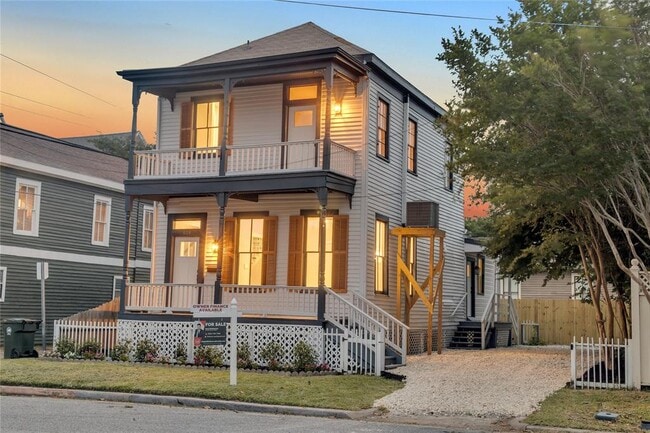 property at 614 11th St