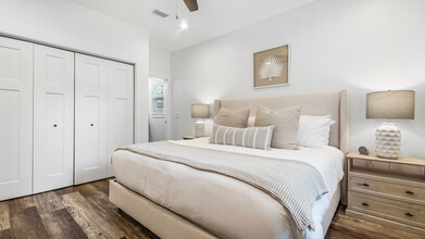 304 Casa Pl in Panama City Beach, FL - Building Photo - Building Photo