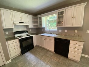 119 White Ave in Fairhope, AL - Building Photo - Building Photo