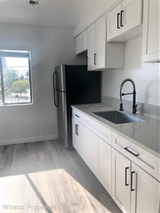 12520 Lakewood Blvd in Downey, CA - Building Photo