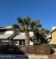 1616 First St in Neptune Beach, FL - Building Photo