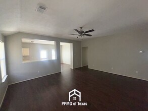 20014 Tunham Trail in Houston, TX - Building Photo - Building Photo