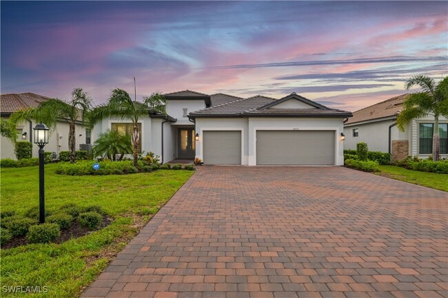 20121 Napa Loop in Estero, FL - Foto de edificio - Building Photo