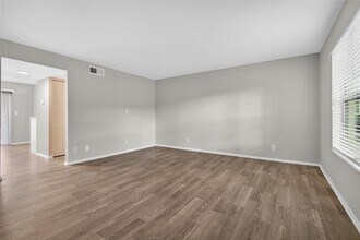 612 Bass Ct in Dunedin, FL - Building Photo - Building Photo