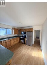 114 Adelaide Ave E in Oshawa, ON - Building Photo - Building Photo