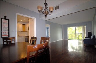 4168 Inverrary Dr in Lauderhill, FL - Building Photo - Building Photo