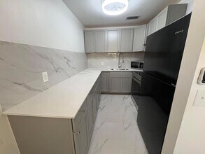 239 Sussex L in West Palm Beach, FL - Foto de edificio - Building Photo